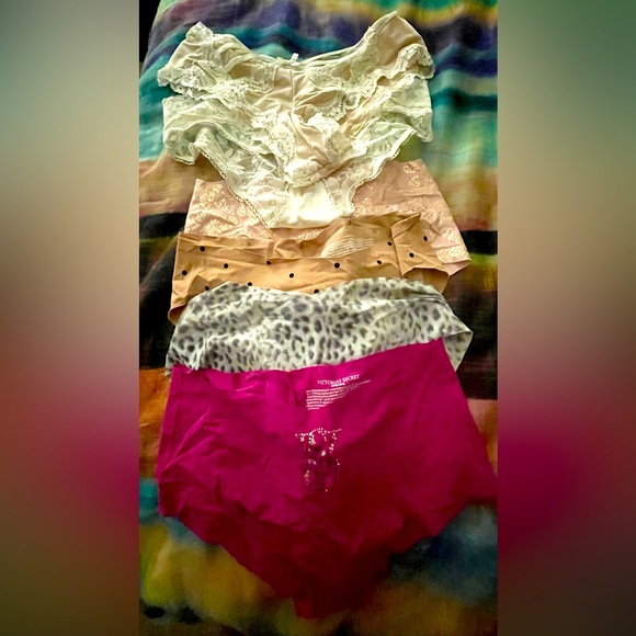 Victorias Secret Hiphuggers - Picture 1 of 2